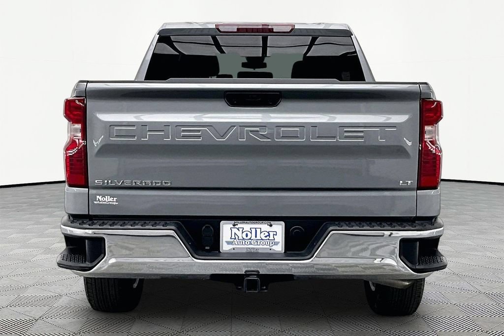 Used 2024 Chevrolet Silverado 1500 LT AWD/4WD image 4