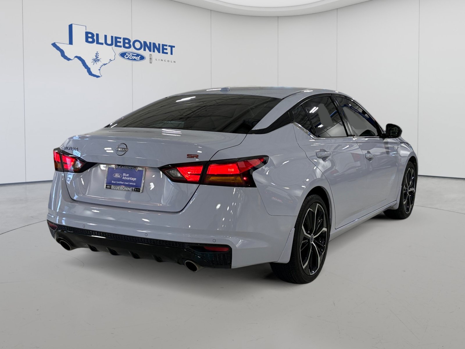 Used 2025 Nissan Altima 2.5 SR w/ SR Premium Package FWD image 5