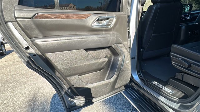 Used 2022 Chevrolet Tahoe LT w/ LT Signature Package image 20