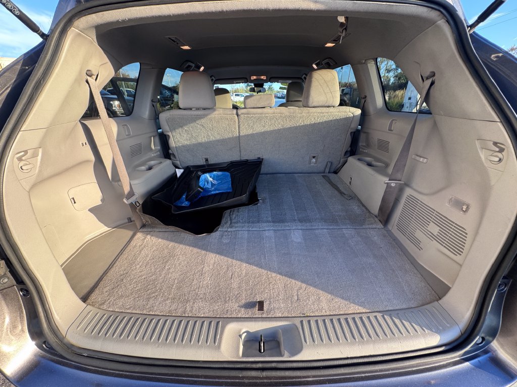 Used 2017 Toyota Highlander LE FWD image 14
