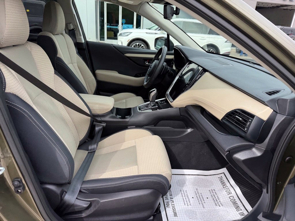 Used 2025 Subaru Outback Premium w/ Popular Package #1A AWD/4WD image 12