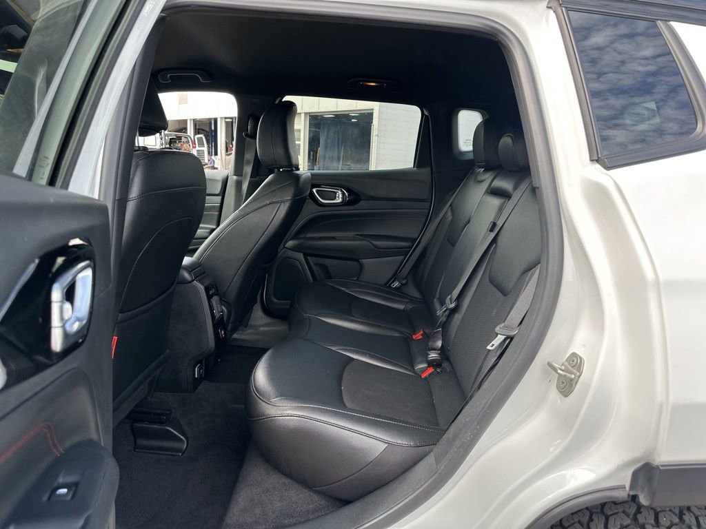 Used 2024 Jeep Compass Trailhawk image 18