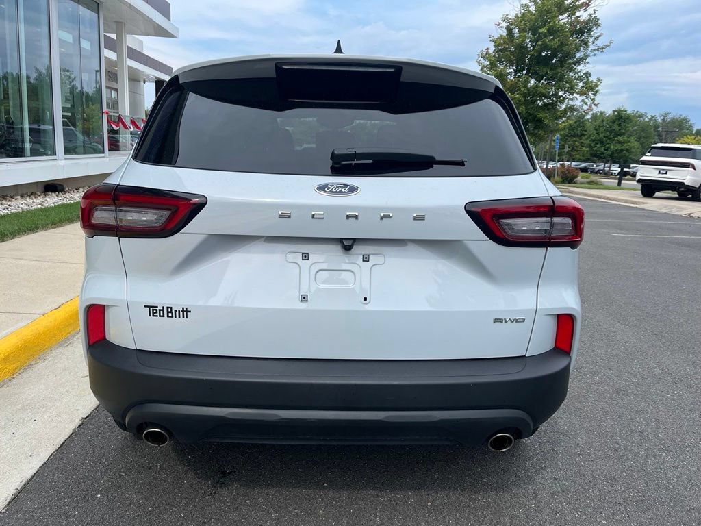 Certified 2026 Ford Escape ST-Line AWD/4WD image 8