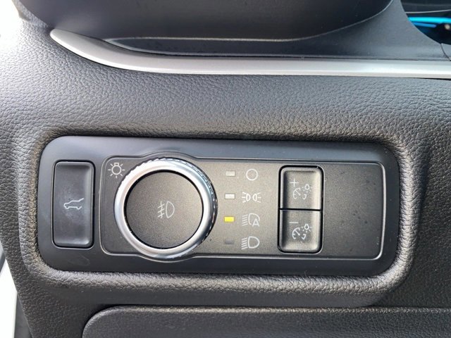 Certified 2022 Ford Explorer XLT w/ Equipment Group 202A image 18