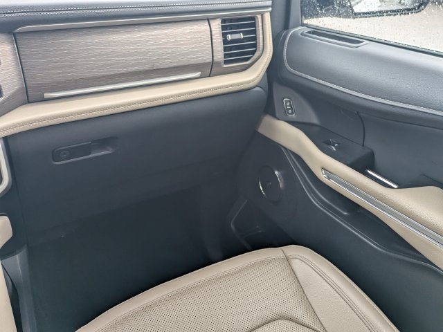 Certified 2024 Ford Expedition Max Limited AWD/4WD image 18