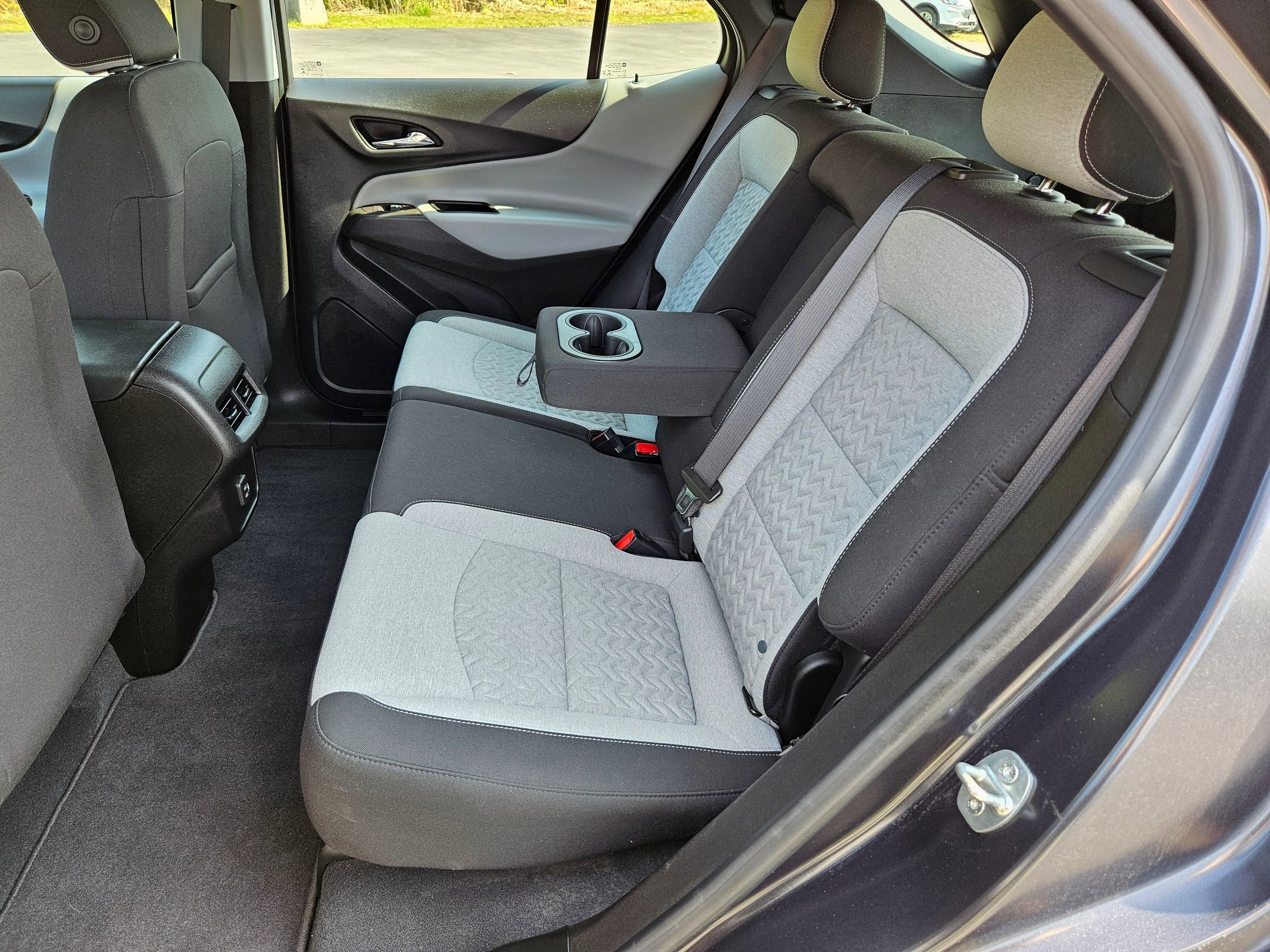 Used 2022 Chevrolet Equinox LS image 19