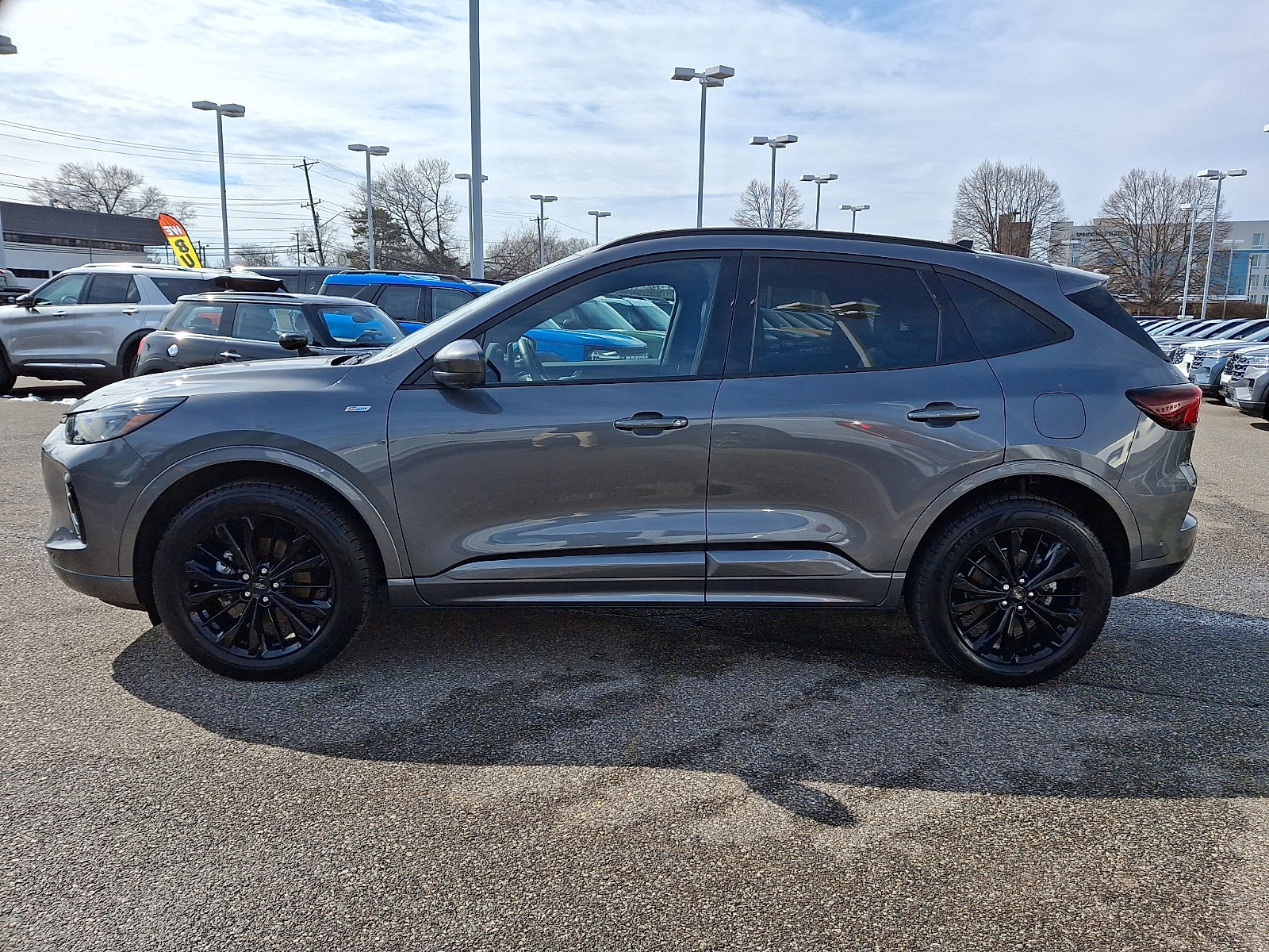 Certified 2023 Ford Escape ST-Line Elite w/ Premium Technology Package image 3