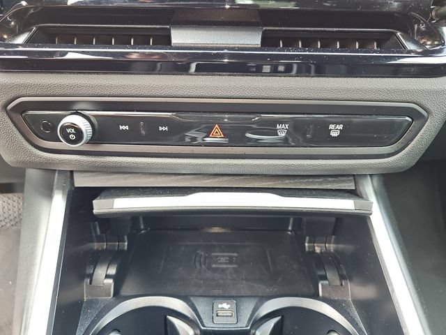 Used 2025 BMW 430i Convertible w/ Premium Package RWD image 27