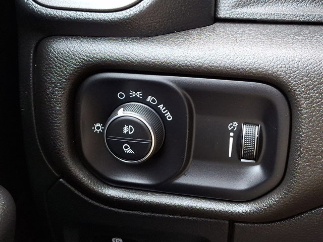 Used 2023 RAM 1500 Tradesman image 30