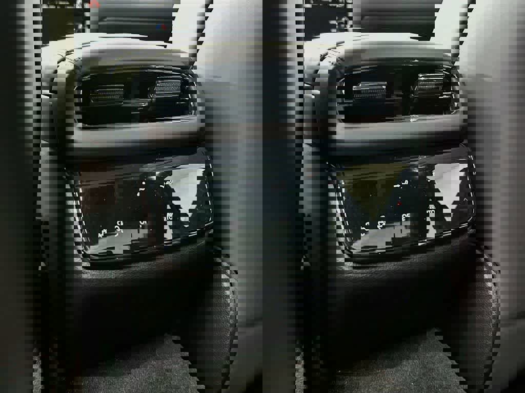 Used 2026 Genesis G80 3.5T Prestige image 16