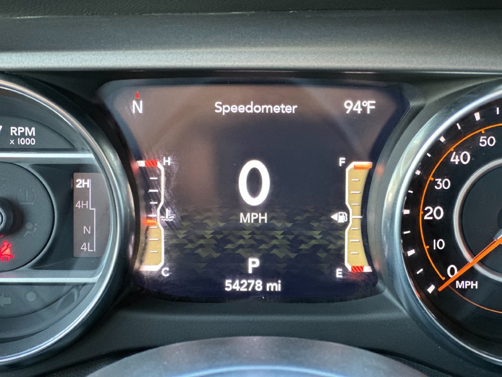 Used 2023 Jeep Gladiator Sport AWD/4WD image 25