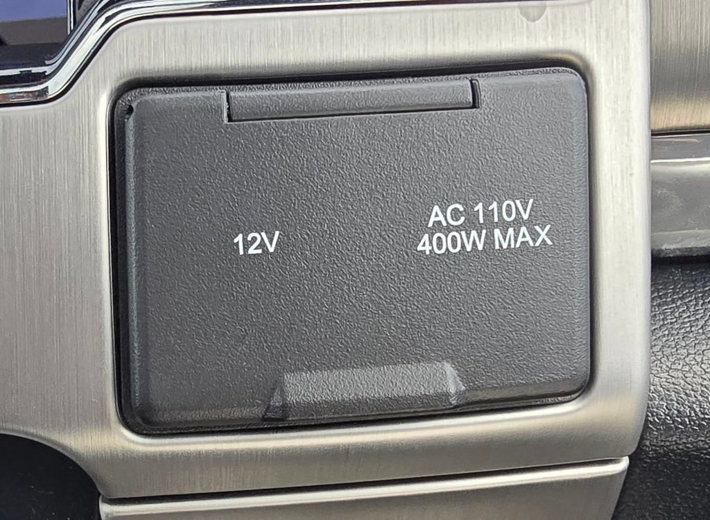 Certified 2022 Ford F350 Platinum AWD/4WD image 24