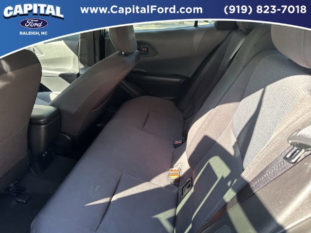Used 2025 Toyota Prius LE FWD image 18