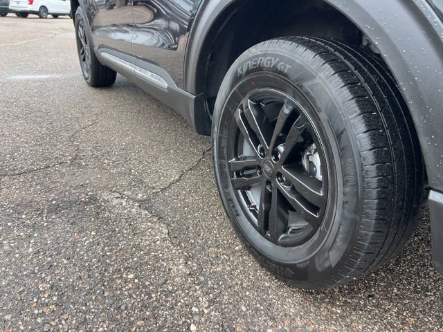 Certified 2024 Ford Explorer XLT w/ Equipment Group 202A image 27