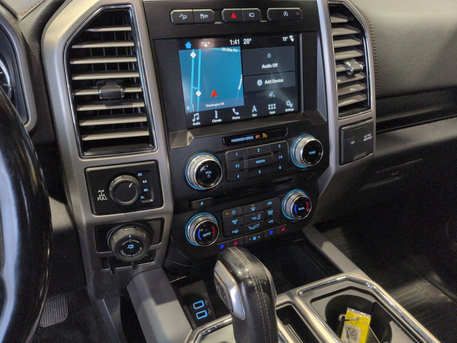 Certified 2018 Ford F150 Platinum w/ Technology Package image 33