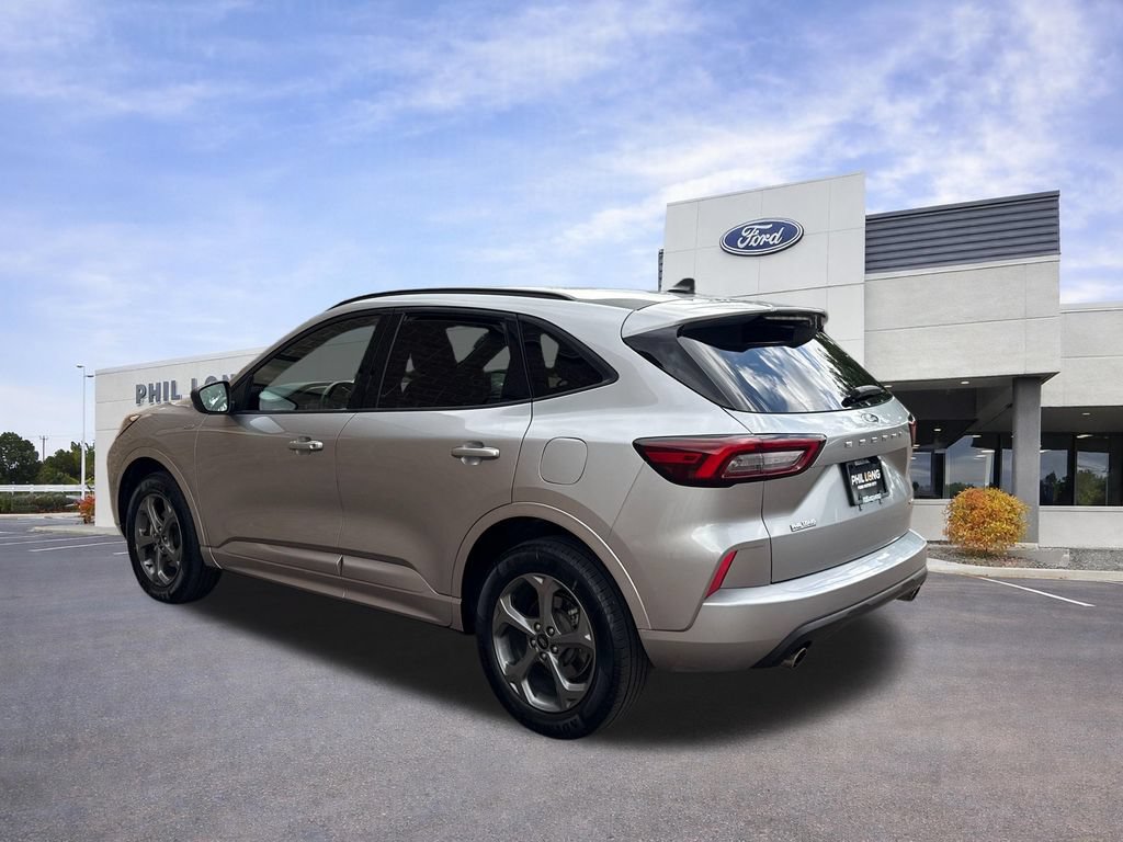 Certified 2024 Ford Escape ST-Line AWD/4WD image 6
