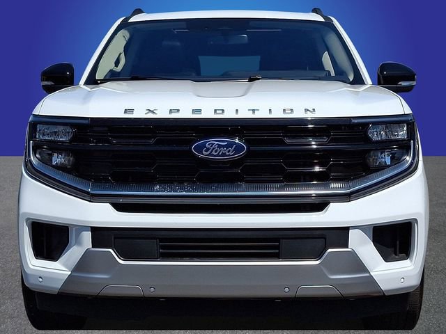 Certified 2025 Ford Expedition Platinum AWD/4WD image 2