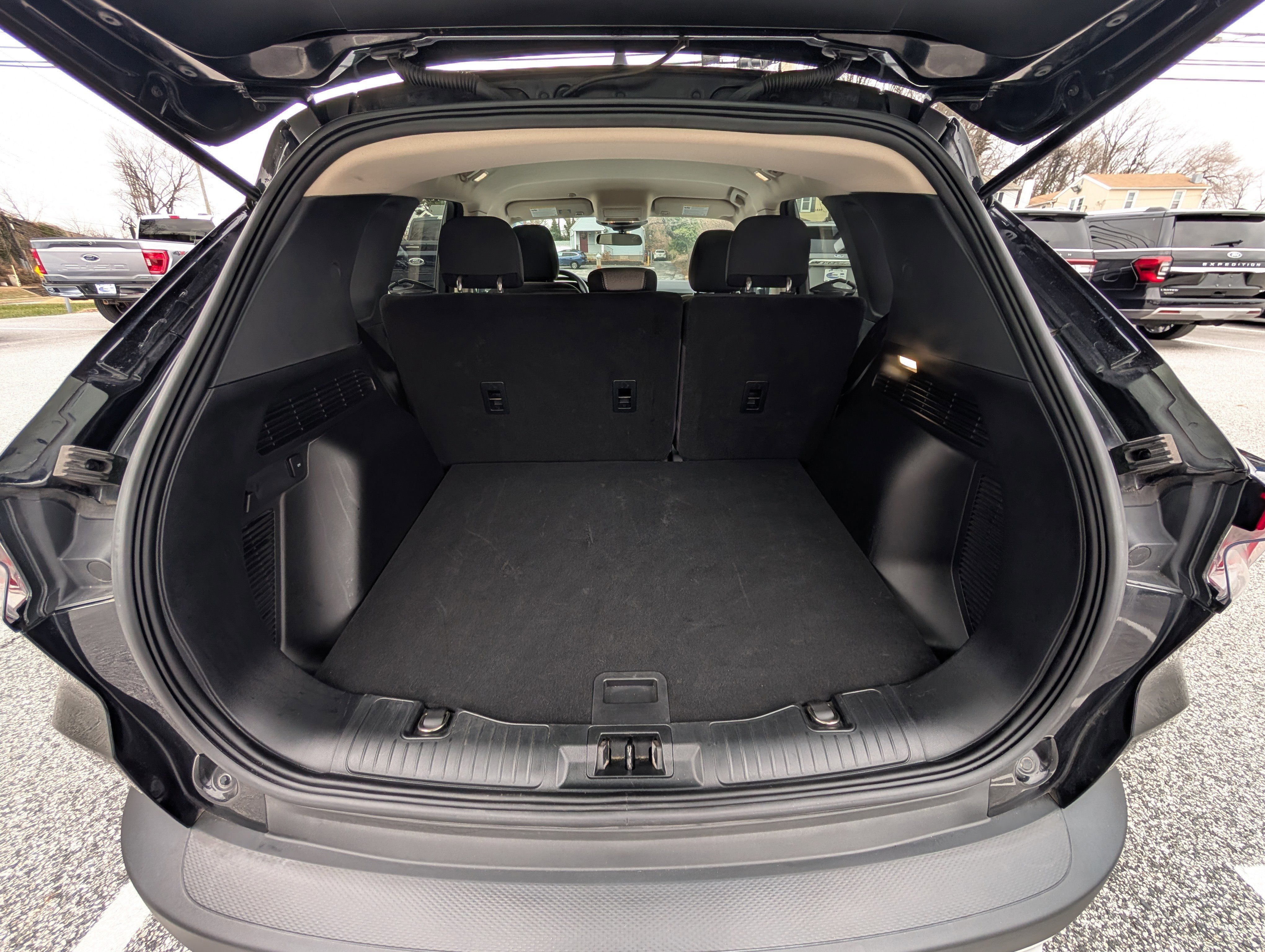 Certified 2020 Ford Escape SE image 14