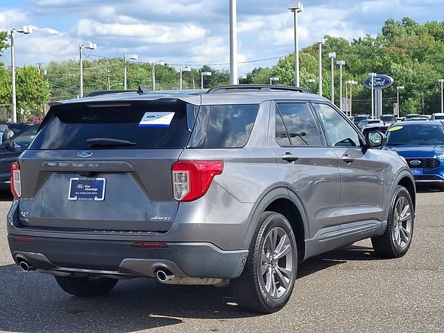 Certified 2022 Ford Explorer XLT w/ Equipment Group 202A AWD/4WD image 6