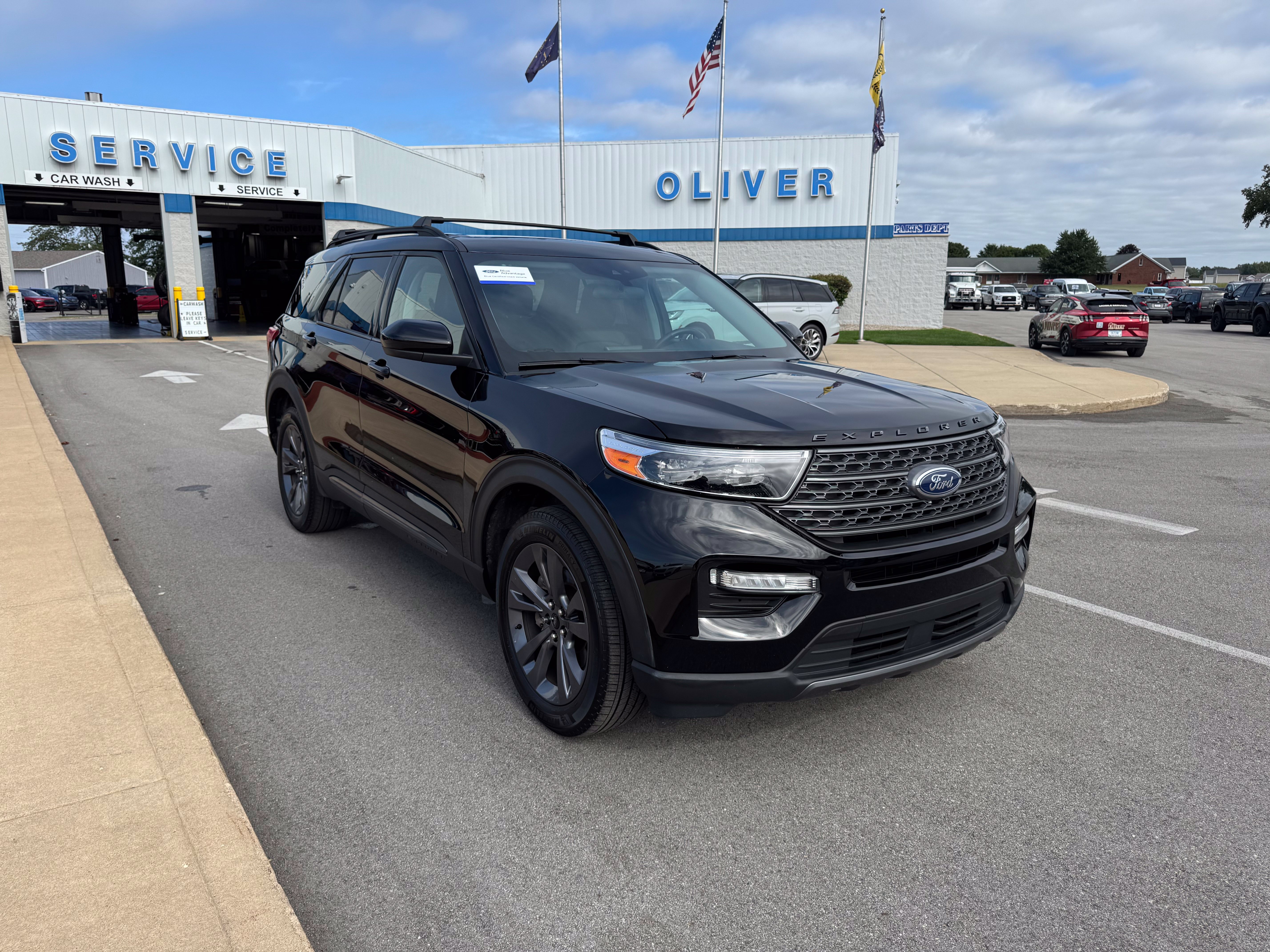 Certified 2024 Ford Explorer XLT w/ Equipment Group 202A