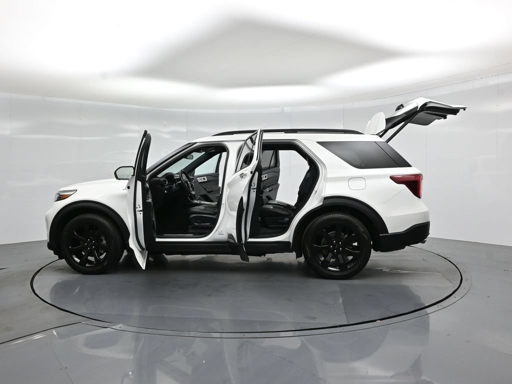 Certified 2023 Ford Explorer ST-Line w/ Class IV Trailer Tow Package RWD image 37