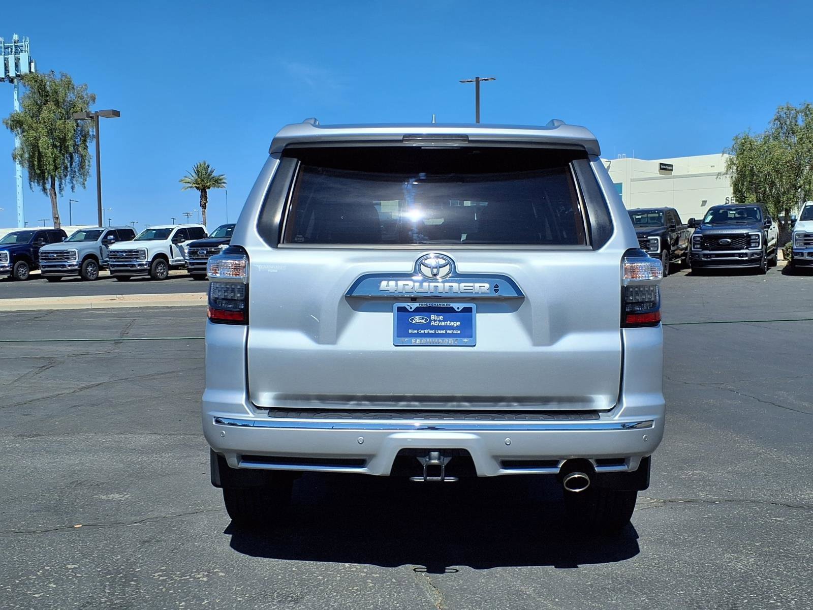 Used 2019 Toyota 4Runner Limited AWD/4WD image 5