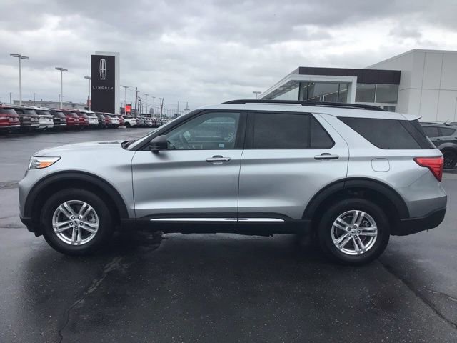 Certified 2023 Ford Explorer XLT AWD/4WD image 2