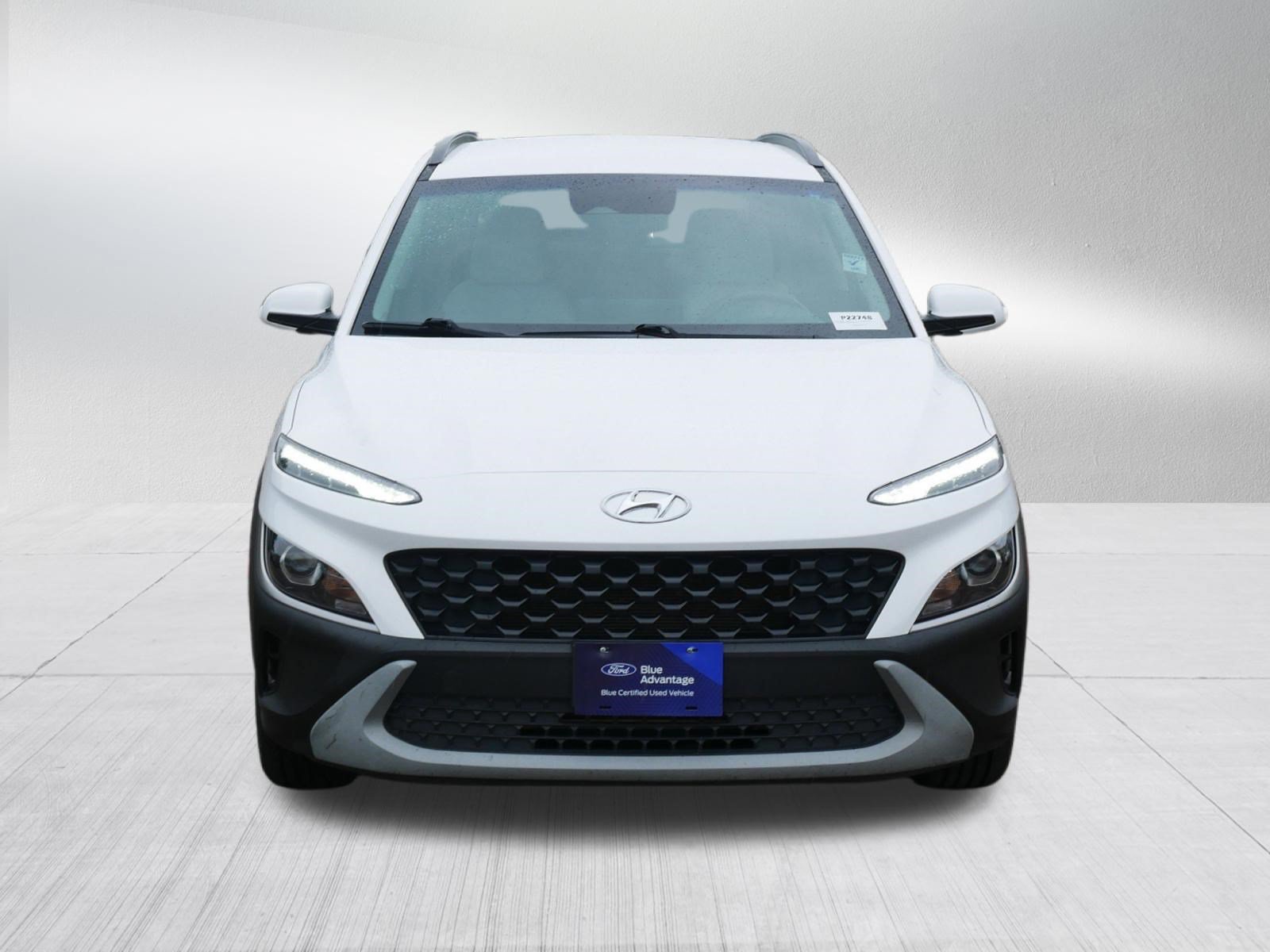 Used 2023 Hyundai Kona SEL AWD/4WD image 2