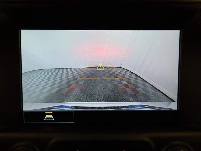 Used 2024 GMC Terrain AT4 image 27