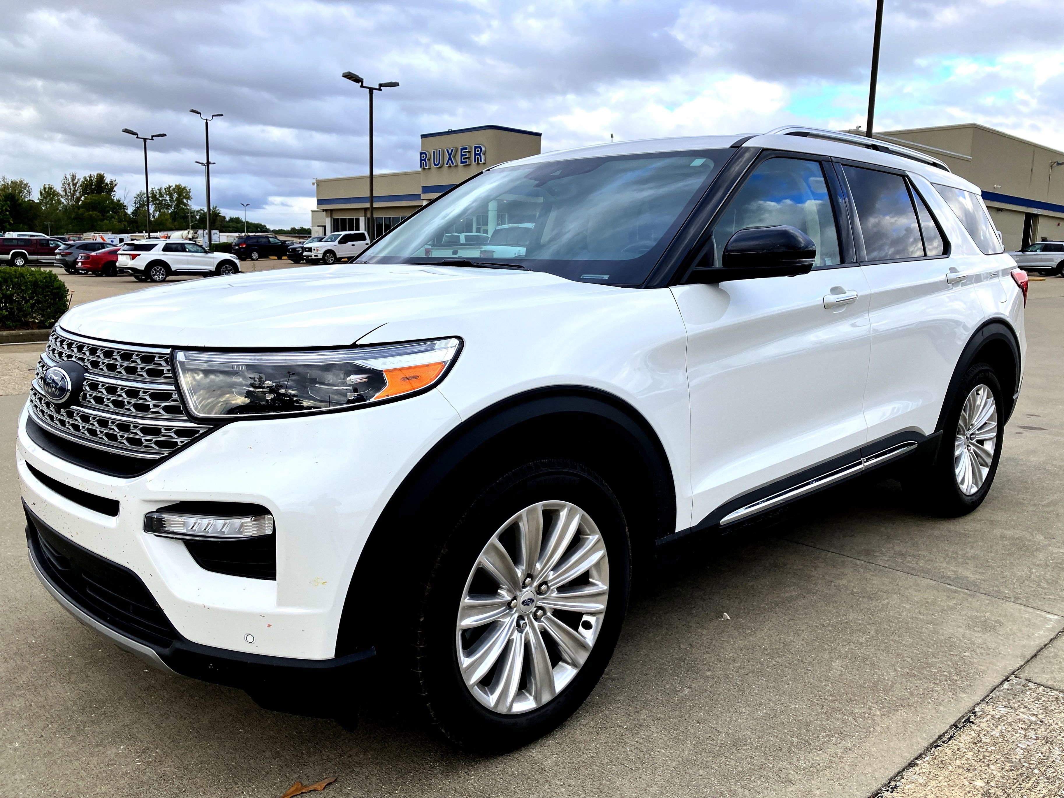 Certified 2023 Ford Explorer Limited w/ Limited Technology Package