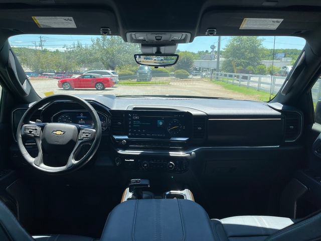 Used 2024 Chevrolet Silverado 1500 High Country w/ Technology Package AWD/4WD image 15