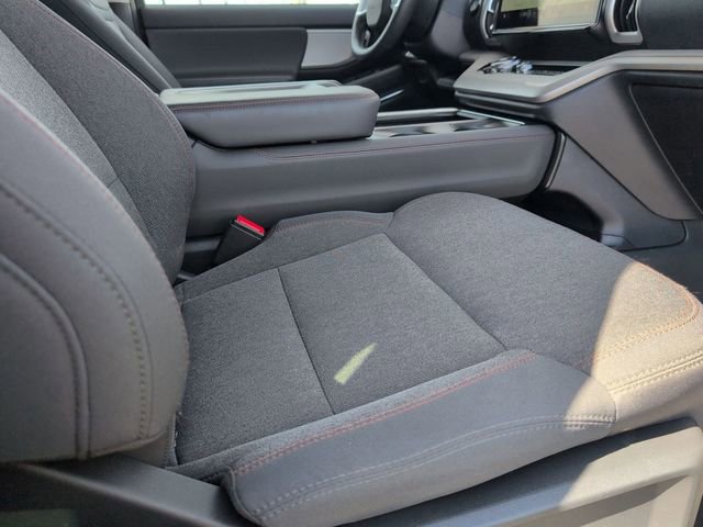 Certified 2025 Ford Expedition Active image 20