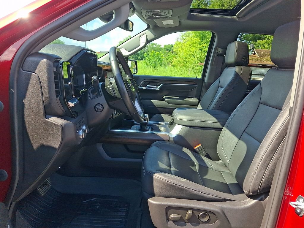 Used 2023 GMC Sierra 1500 SLT w/ SLT Premium Package AWD/4WD image 13