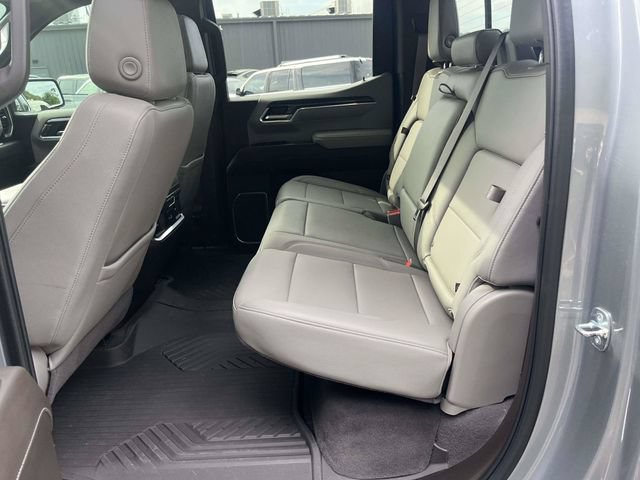Used 2023 Chevrolet Silverado 1500 LTZ w/ LTZ Premium Package AWD/4WD image 15