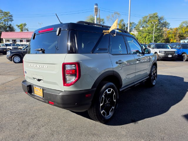 Certified 2023 Ford Bronco Sport Outer Banks AWD/4WD image 8