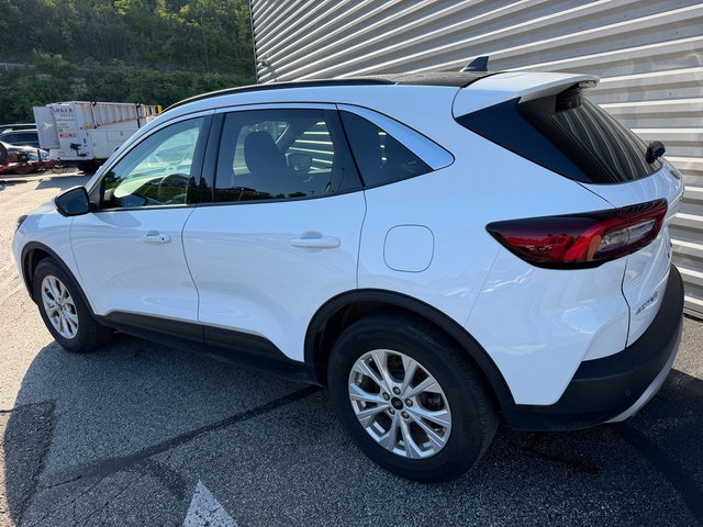 Certified 2024 Ford Escape Active w/ Tech Pack #2 AWD/4WD image 4