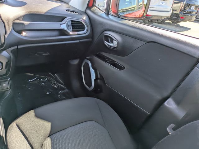 Used 2020 Jeep Renegade Sport image 17