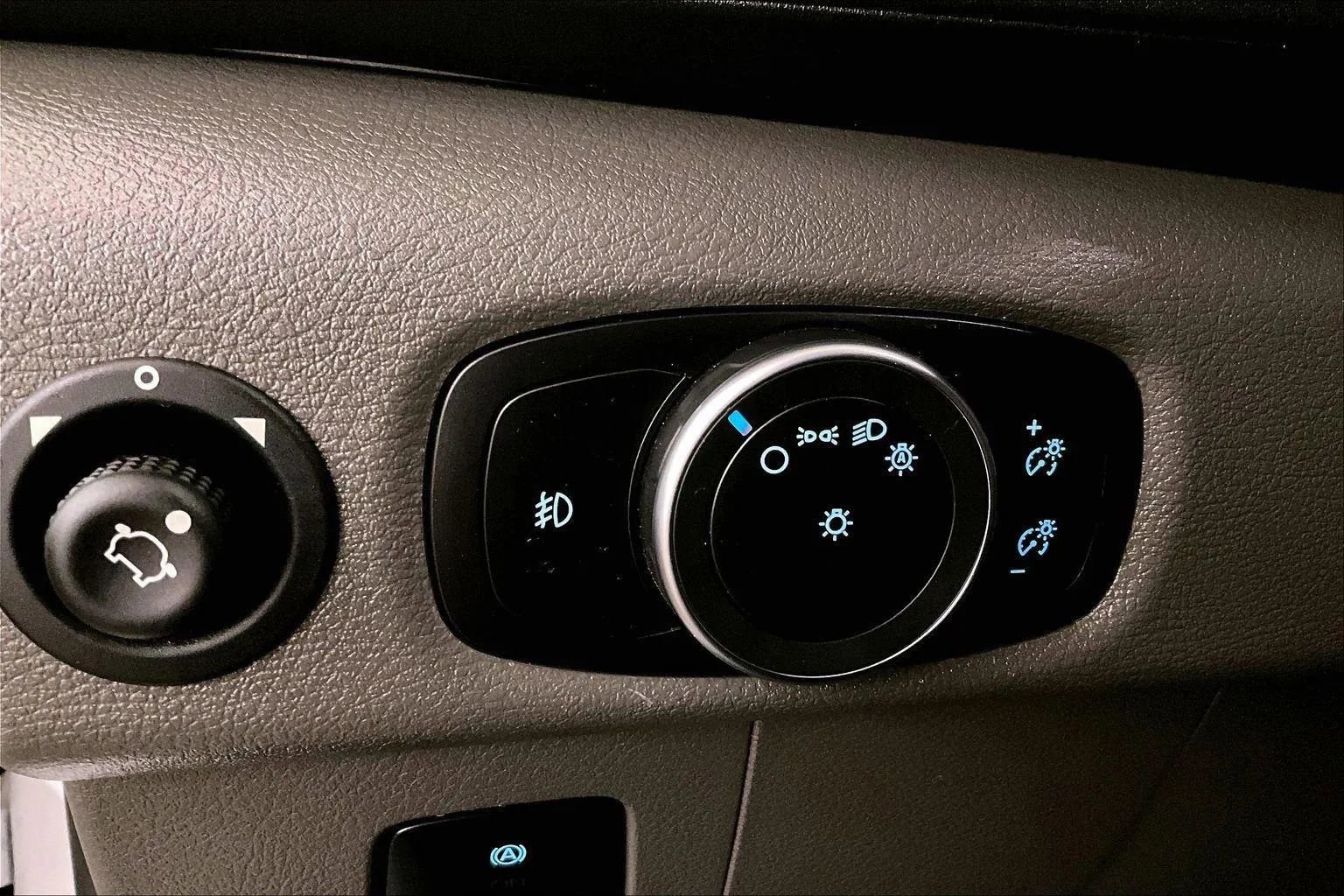 Certified 2024 Ford Transit 250 Low Roof w/ Exterior Upgrade Package image 28