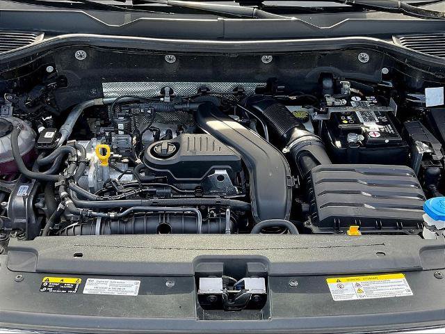 Used 2023 Volkswagen Taos SE AWD/4WD image 30