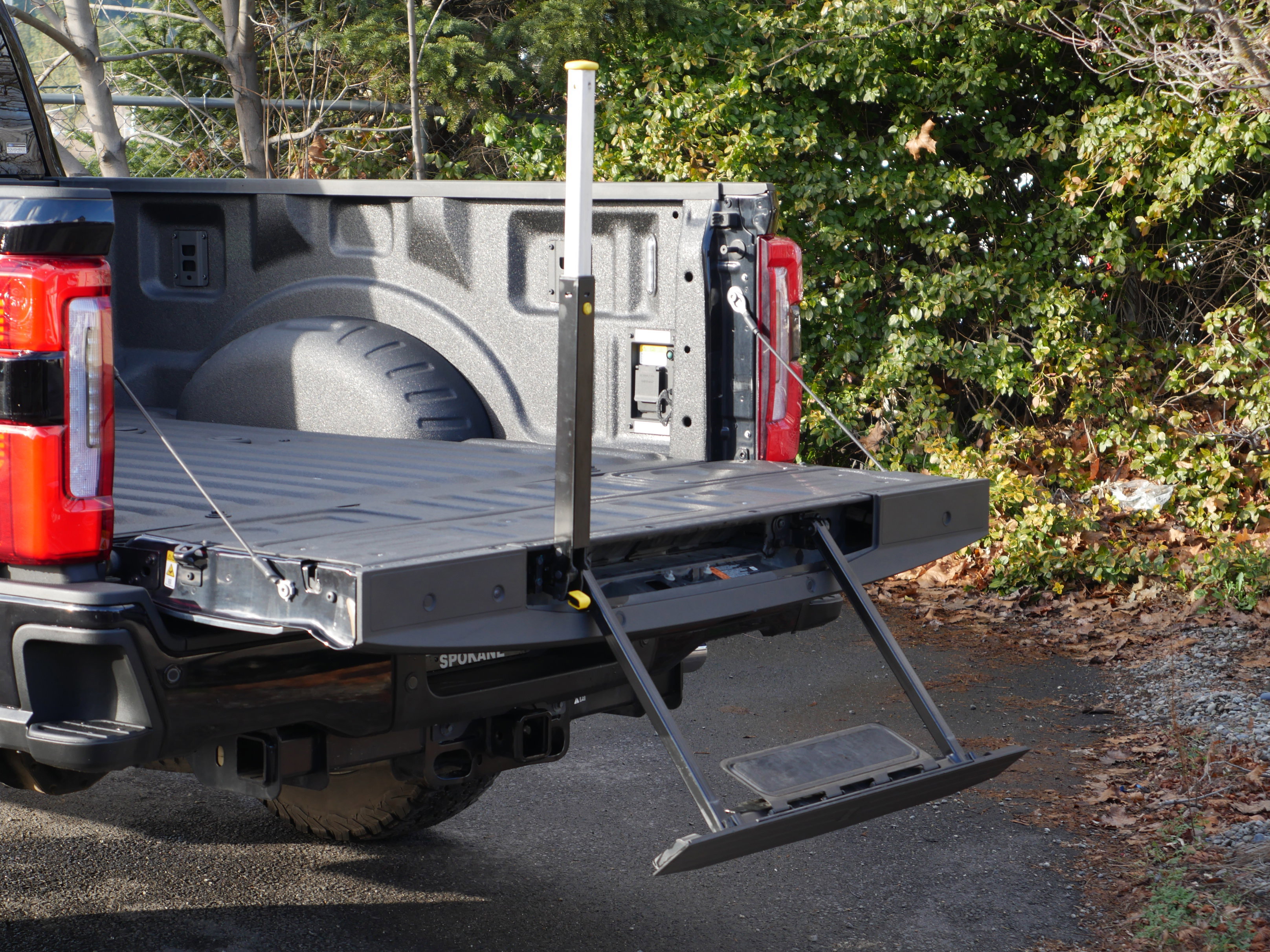 Certified 2024 Ford F350 Limited image 30