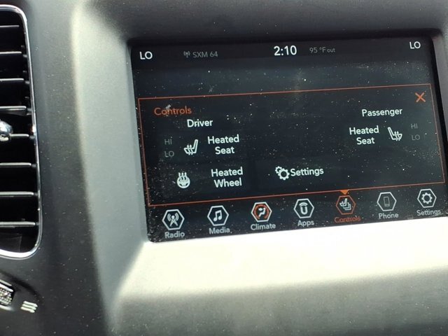 Used 2020 Jeep Compass Latitude w/ Cold Weather Group FWD image 4