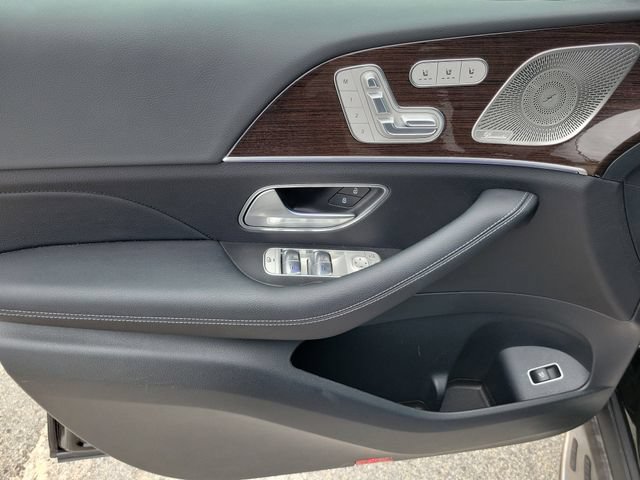 Used 2025 Mercedes-Benz GLS 450 4MATIC image 17