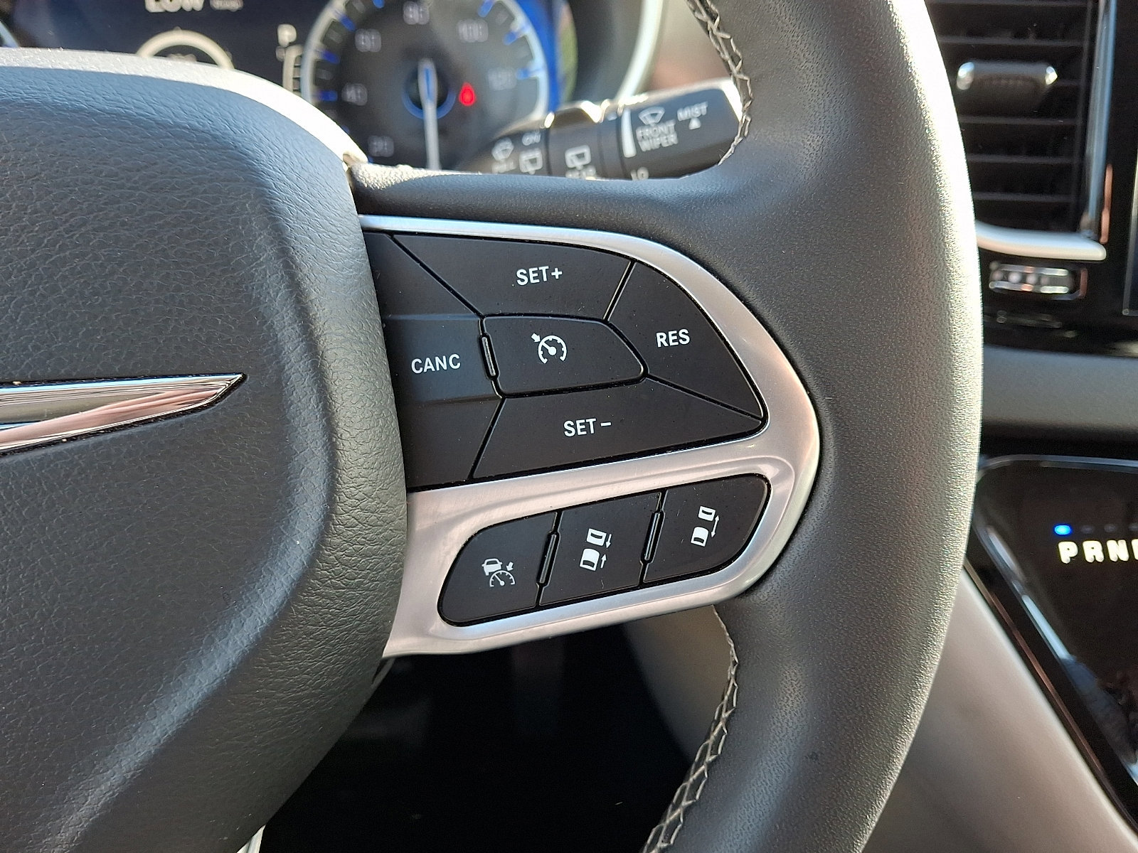 Used 2024 Chrysler Pacifica Touring-L image 24