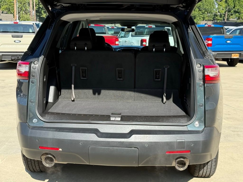 Used 2020 Chevrolet Traverse LT image 18