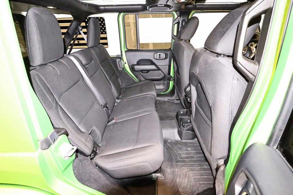 Used 2019 Jeep Wrangler Unlimited Sahara w/ Uconnect 4C Nav & Sound Group image 19