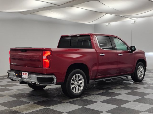 Used 2019 Chevrolet Silverado 1500 LTZ w/ LTZ Premium Package AWD/4WD image 11