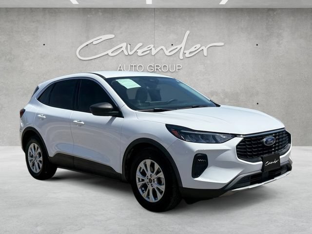 Certified 2023 Ford Escape Active w/ Tech Pack #1 FWD image 2