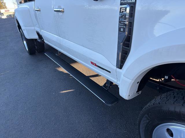 Certified 2024 Ford F450 Platinum w/ FX4 Off-Road Package image 35