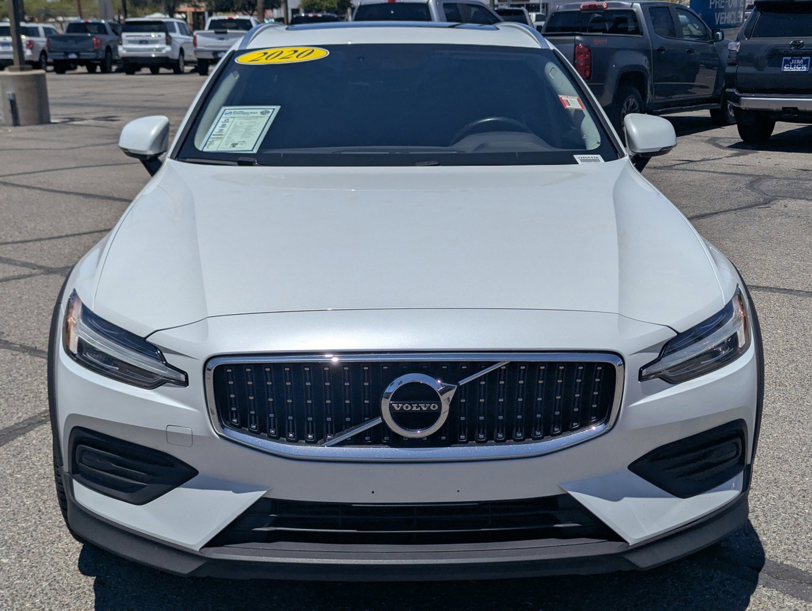 Used 2020 Volvo V60 T5 Cross Country AWD/4WD image 6
