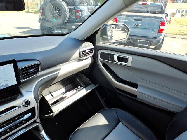 Certified 2022 Ford Explorer XLT w/ Equipment Group 202A AWD/4WD image 26